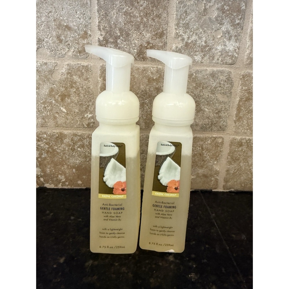 Bath & Body Works EXOTIC COCONUT Antibacterial Gentle-Foaming Hand Soap‎ RARE *2